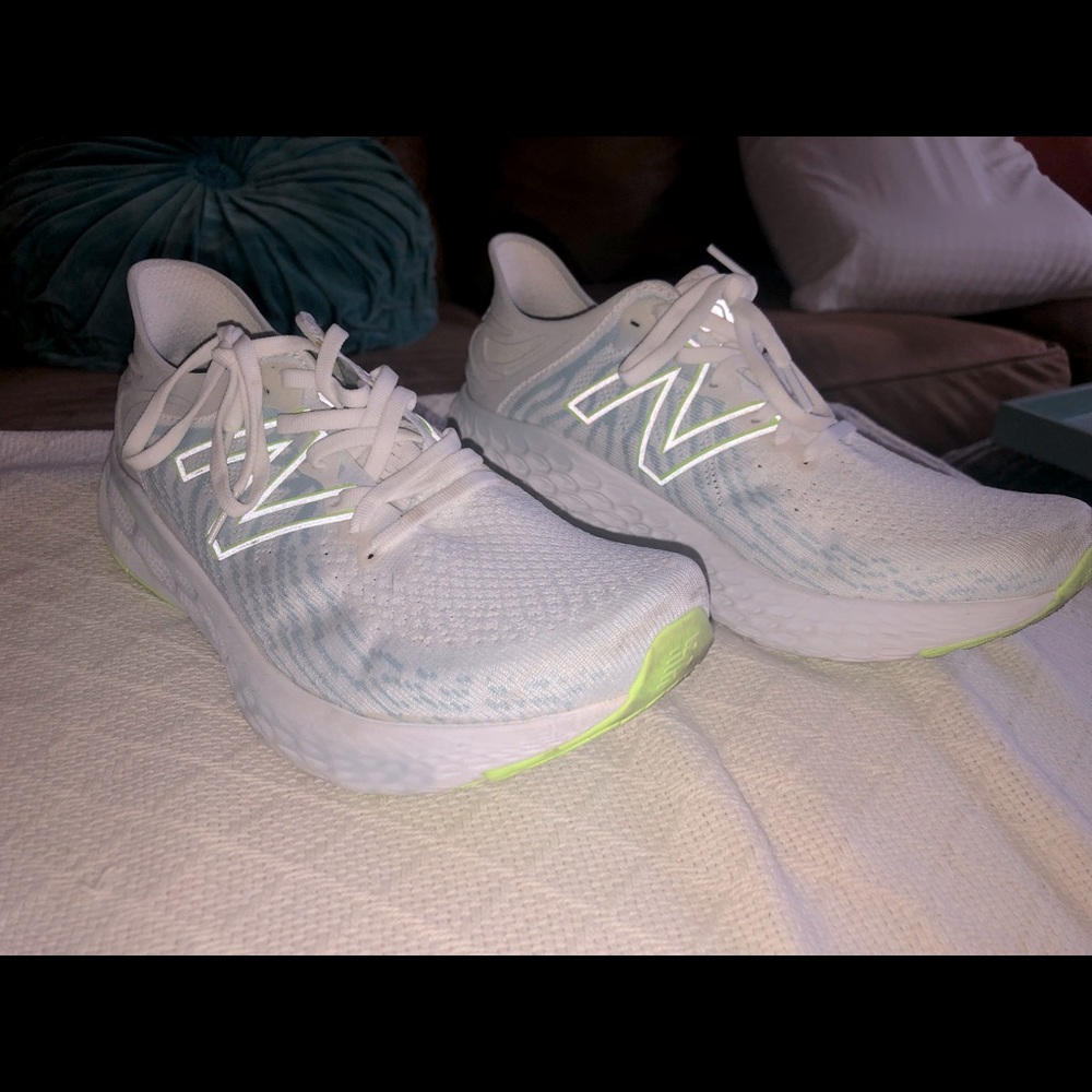 New Balance Wide Width tennis shoe